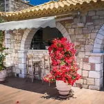 Liokrina Country Living & Vila