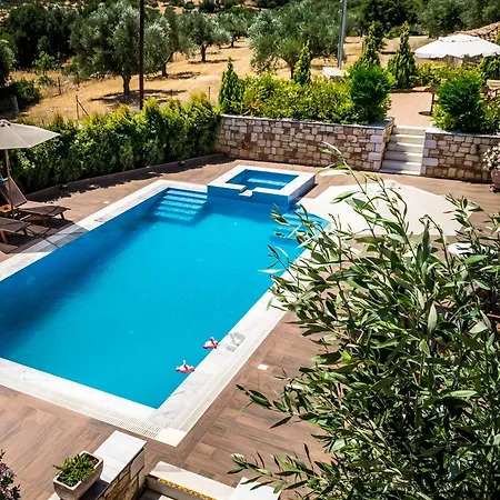 Villa Liokrina Country Living & Koróni