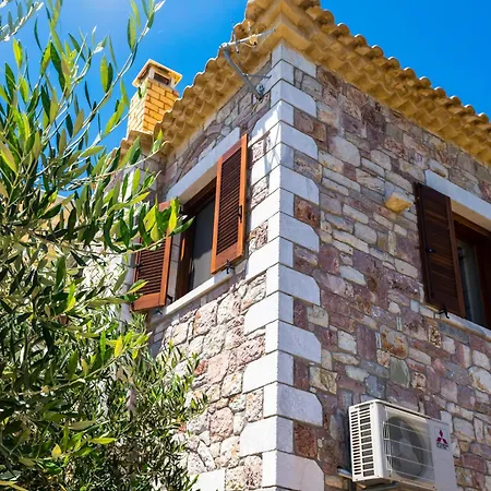 Liokrina Country Living & فيلة