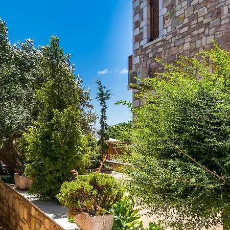 Liokrina Country Living & فيلة