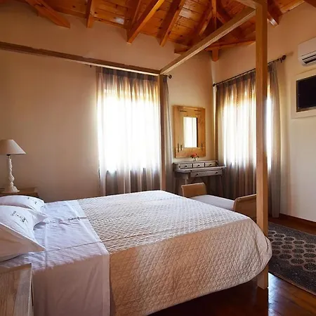 Liokrina Country Living & Koroni (Messinia)